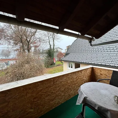 Bodensdorf Near & Apartman Tratten