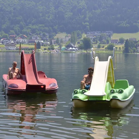 Bodensdorf Near & Apartment